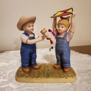 2005 Home Interiors Denim Days Let's Fly A Kite Figurine #15000-05